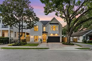 203 E 24th St, Houston, TX 77008 - Photo 2