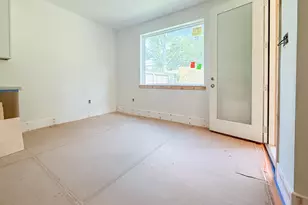 10422 Timberoak Dr, Houston, TX 77043 - Photo 12
