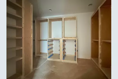 10422 Timberoak Drive, Houston, TX 77043 - Photo 30