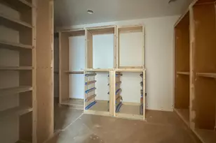 10422 Timberoak Dr, Houston, TX 77043 - Photo 30