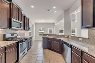 13313 Suntail Ct, Texas City, TX 77568 - Photo 6