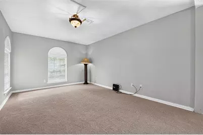 5727 Green Springs Dr, Houston, TX 77066 - Photo 14