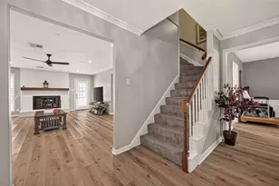 5727 Green Springs Dr, Houston, TX 77066 - Photo 6