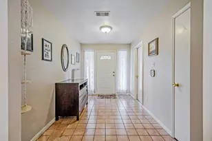 16306 Hollow Wood Dr, Houston, TX 77090 - Photo 6