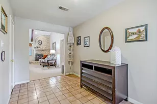 16306 Hollow Wood Dr, Houston, TX 77090 - Photo 8