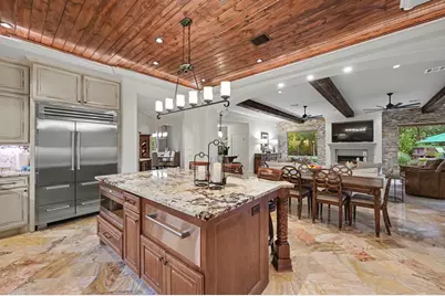 22 Watertree Court, The Woodlands, TX 77380 - Photo 10
