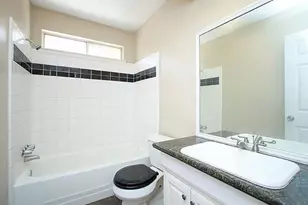 7827 Whispering Wood Ln, Houston, TX 77086 - Photo 10