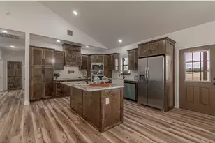 1033 Lonesome Dove Dr, Groveton, TX 75845 - Photo 10