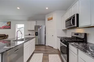 8611 Shumard Oak Dr, Rosharon, TX 77583 - Photo 14