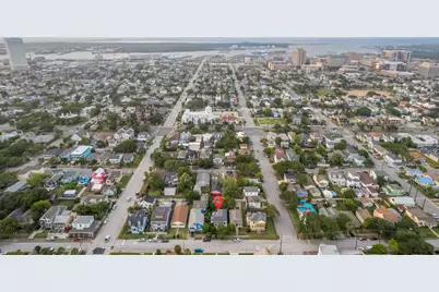 1312 Avenue L, Galveston, TX 77550 - Photo 40