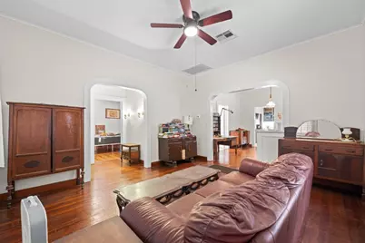 1312 Avenue L, Galveston, TX 77550 - Photo 6