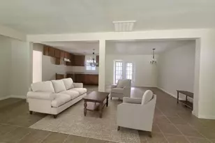 424 Co Rd 140, Liberty, TX 77575 - Photo 6