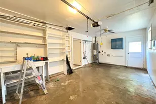 1702 Baylor Ave, Bay City, TX 77414 - Photo 4