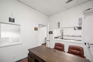 1212 13th St, Galveston, TX 77550 - Photo 4
