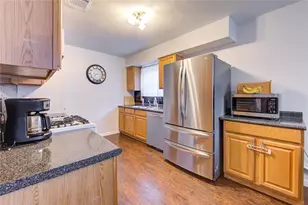 1403 Packsaddle Ln, Baytown, TX 77521 - Photo 8