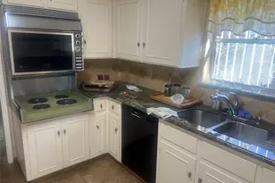 2603 Briarpark Dr, Houston, TX 77042 - Photo 14