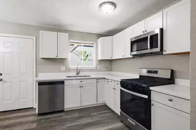 6431 Harcourt Drive, Houston, TX 77016 - Photo 8