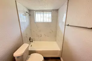 6431 Harcourt Dr, Houston, TX 77016 - Photo 22