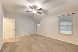 503 W Linney St, Dayton, TX 77535 - Photo 32