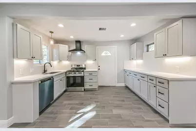 8925 Everglade Drive, Houston, TX 77078 - Photo 12