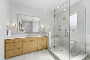 8553 Forum Dr, Houston, TX 77055 - Photo 12
