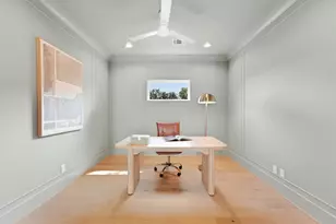 8553 Forum Dr, Houston, TX 77055 - Photo 16