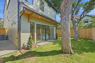 8553 Forum Dr, Houston, TX 77055 - Photo 26