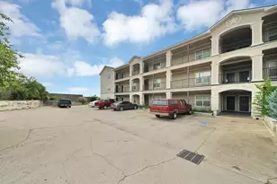 7039 Kingston Cove Ln, Willis, TX 77318 - Photo 4