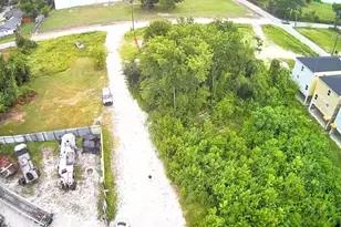 4521 Golden Forest Dr, Houston, TX 77091 - Photo 8