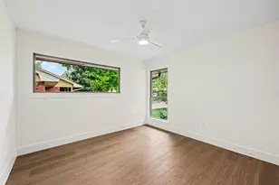 9522 Winsome Ln, Houston, TX 77063 - Photo 20