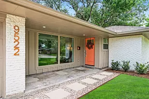 9522 Winsome Ln, Houston, TX 77063 - Photo 4