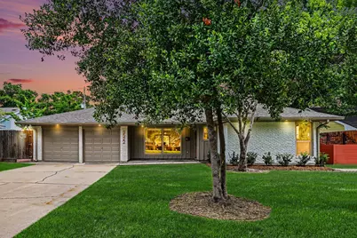 9522 Winsome Lane, Houston, TX 77063 - Photo 1