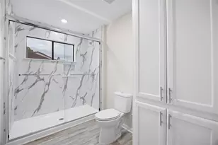 2668 Bering Dr, Houston, TX 77057 - Photo 28