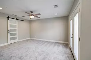 3060 Noble St, Houston, TX 77026 - Photo 32