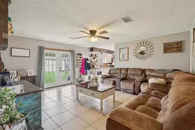 100 Montrose Circle, Conroe, TX 77301 - Photo 8