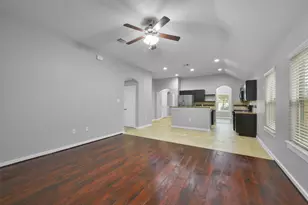 6911 Rosemont Ct, Rosharon, TX 77583 - Photo 2