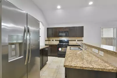 6911 Rosemont Court, Rosharon, TX 77583 - Photo 14