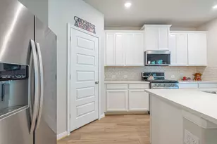17705 Hanson Ridge Dr, Conroe, TX 77316 - Photo 8