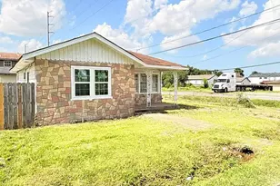 335 Delaware St, Houston, TX 77029 - Photo 1