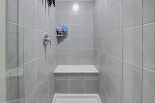 522 N 6th St, La Porte, TX 77571 - Photo 22