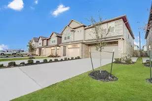522 N 6th St, La Porte, TX 77571 - Photo 2
