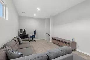 8407 James Franklin St, Houston, TX 77088 - Photo 6