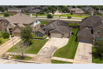 9635 Clear Diamond Drive, Rosharon, TX 77583 - Photo 36