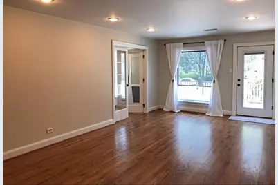 2611 Tangley Road, Houston, TX 77005 - Photo 8