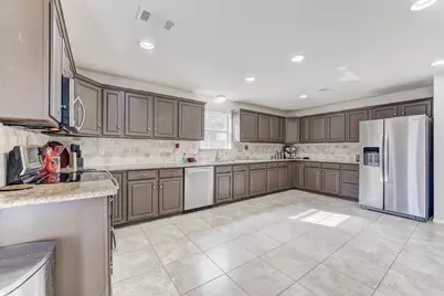 16926 Blackhawk Boulevard, Friendswood, TX 77546 - Photo 22