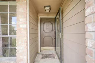 16926 Blackhawk Blvd, Friendswood, TX 77546 - Photo 6