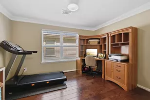 6615 Green Pear Ln, Houston, TX 77049 - Photo 6