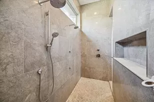 21018 Kings River Point, Kingwood, TX 77346 - Photo 32