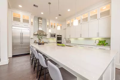 15323 Oyster Creek Lane SE, Sugar Land, TX 77478 - Photo 8