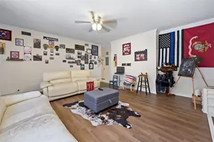 268 Litchfield Ln, Houston, TX 77024 - Photo 4